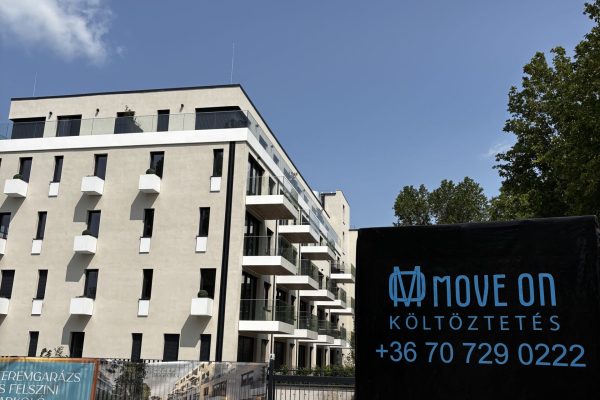 Moving services